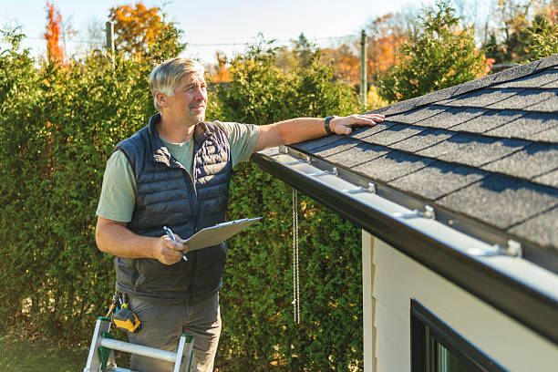 Professional Roofing technician working in Elgin, IL